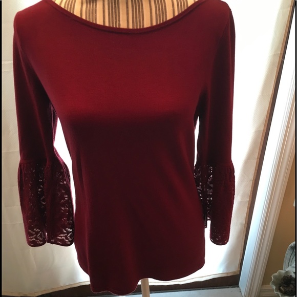 WHBM Lacey Bell Sleeve Top - Picture 2 of 8